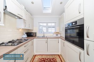 Kitchen- click for photo gallery